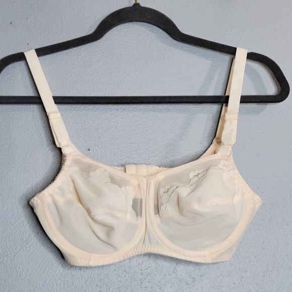 Vintage Women's 34C USA Sheer Wired Bra Beige Tan Cream Union Made - Picture 1 of 7